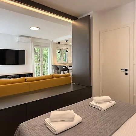 Lora 아파트 스플리트