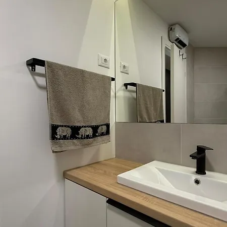 Lora 아파트 스플리트