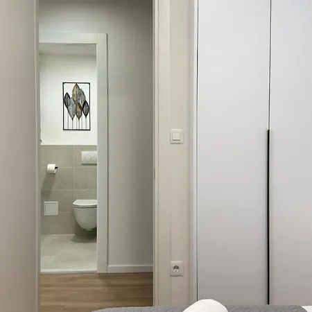 Apartament Lora